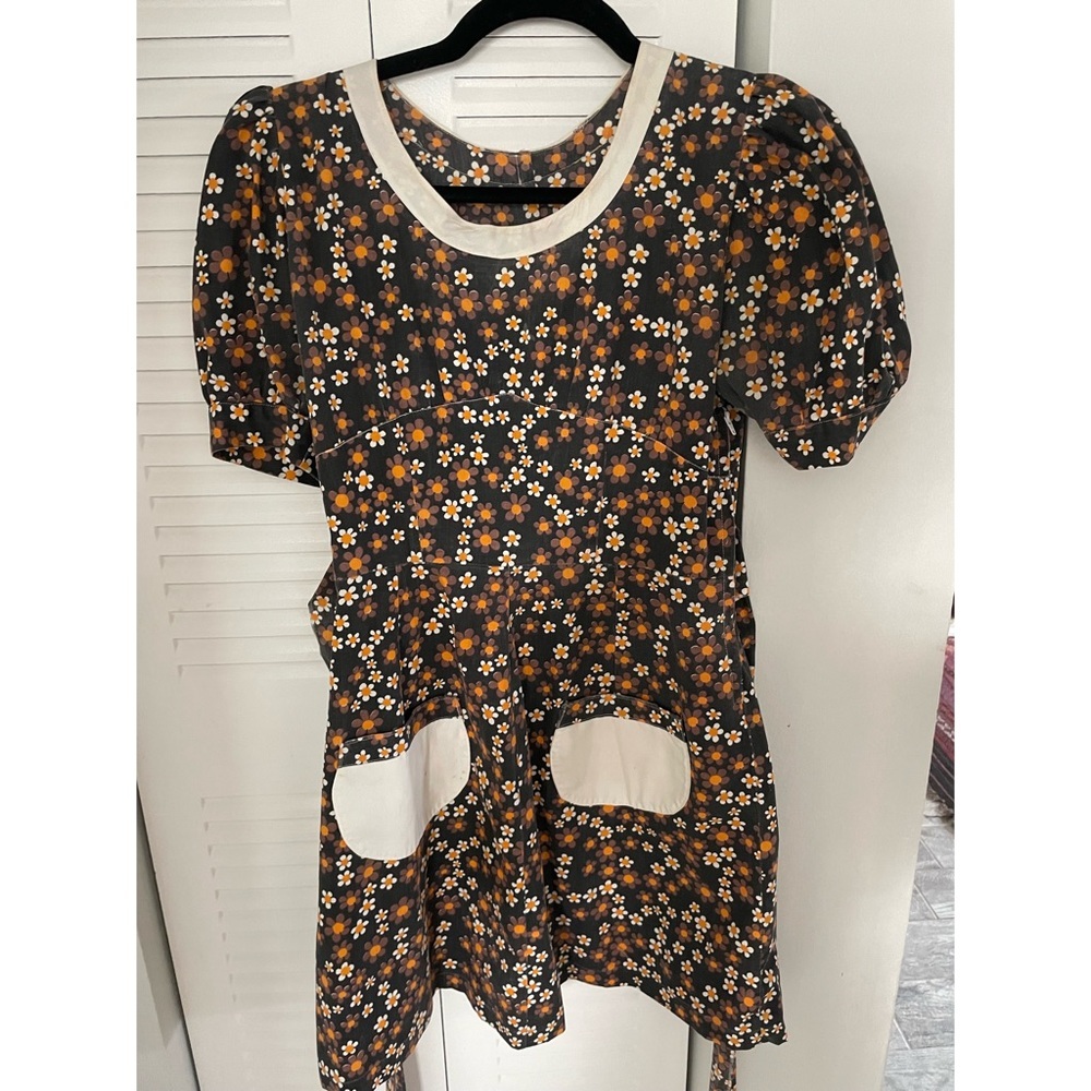 Vintage 1960s Daisy dress